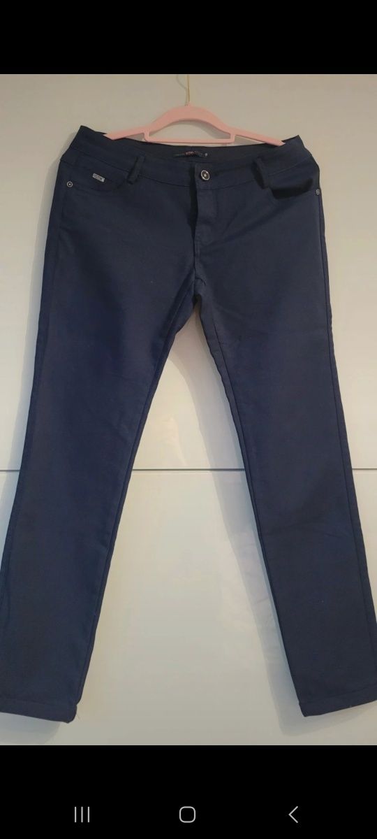 Eleganckie spodnie granatowe 40-44 nowe bez metki