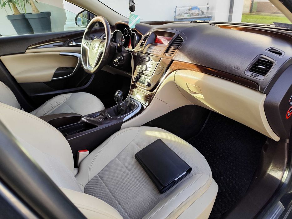 Opel Insignia 2.0CDTI 2011 Rok 4X4 Salon Polska LED Xenon Zadbana