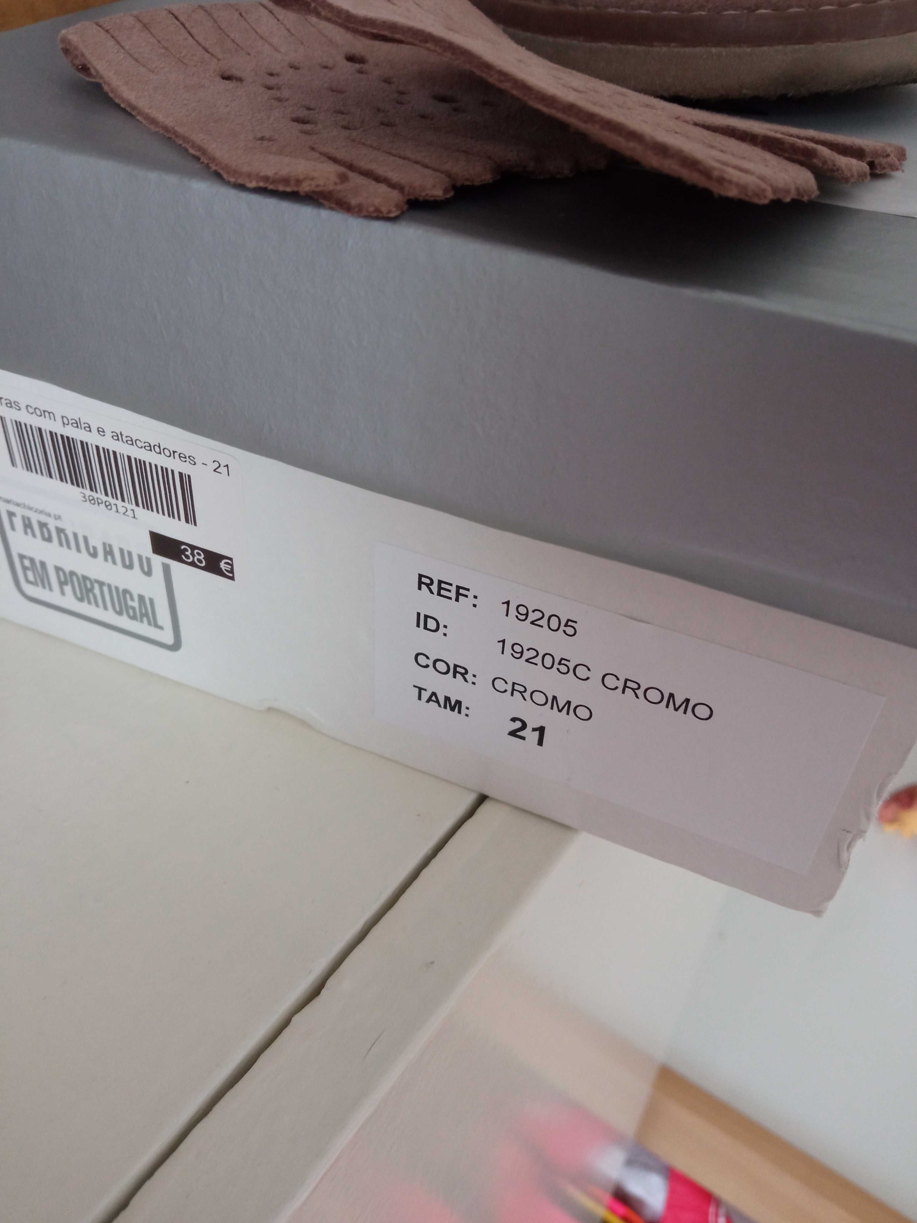 Sapatos bebé n21 como novos