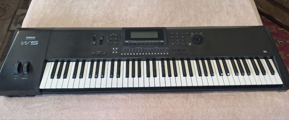 Робоча станція yamaha w5