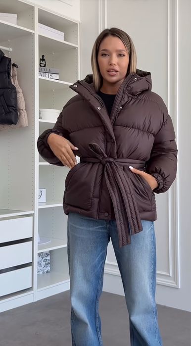 Куртка з пояском чорна S