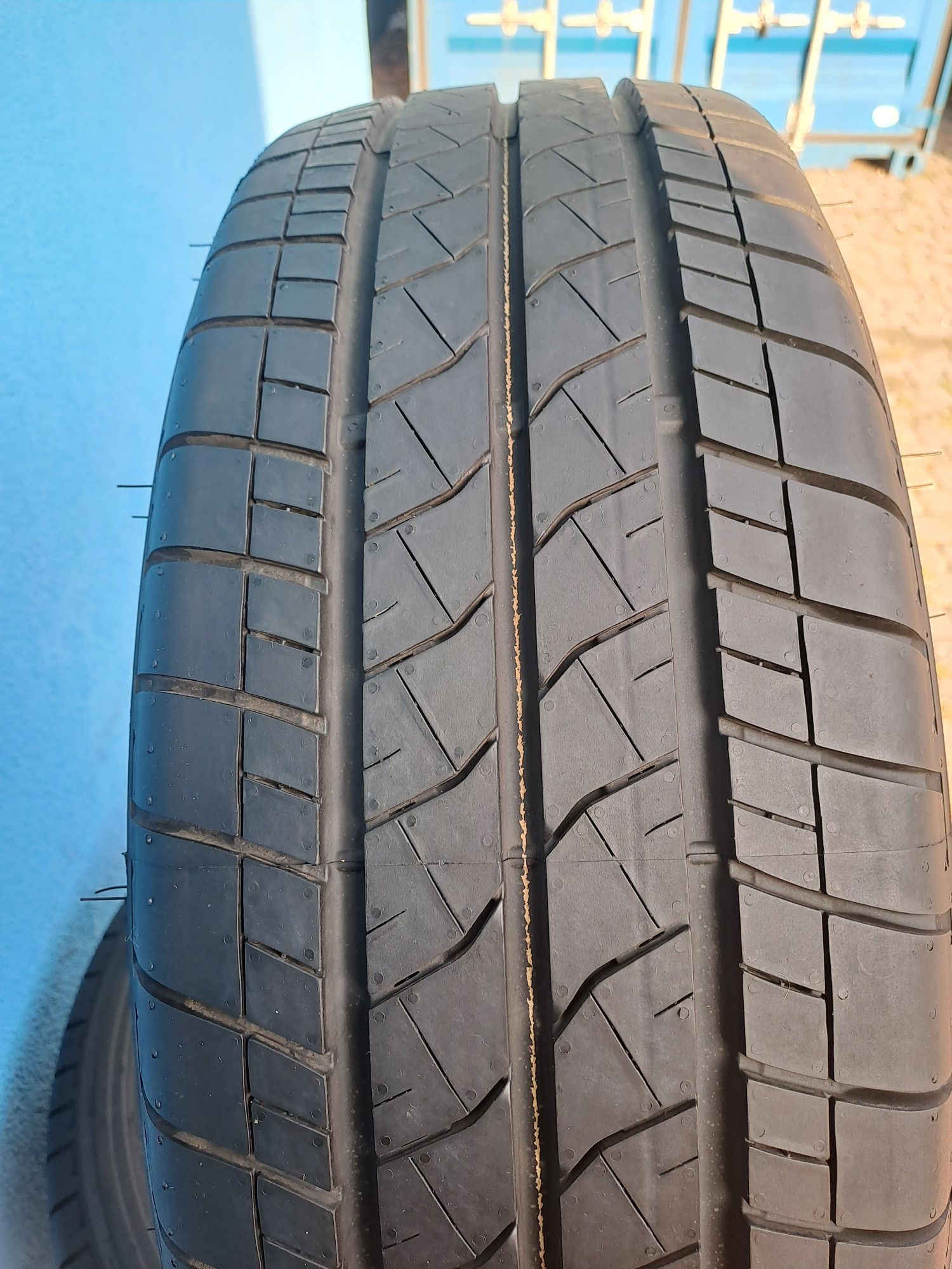 Opony 215 65 R16C Bridgestone Duravis 2024r.