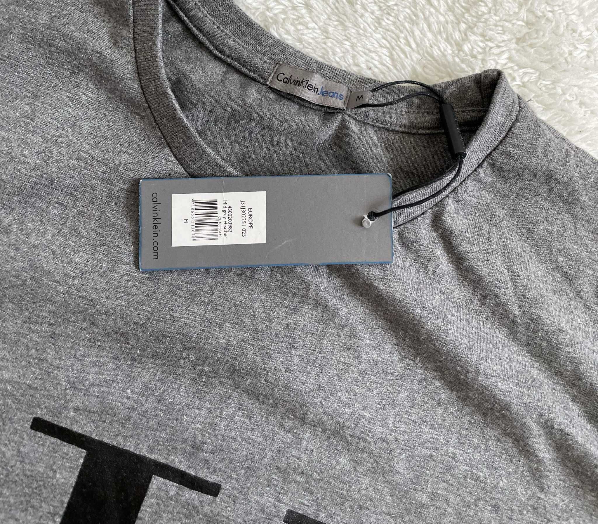 Calvin Klein ciemnoszara koszulka t-shirt M