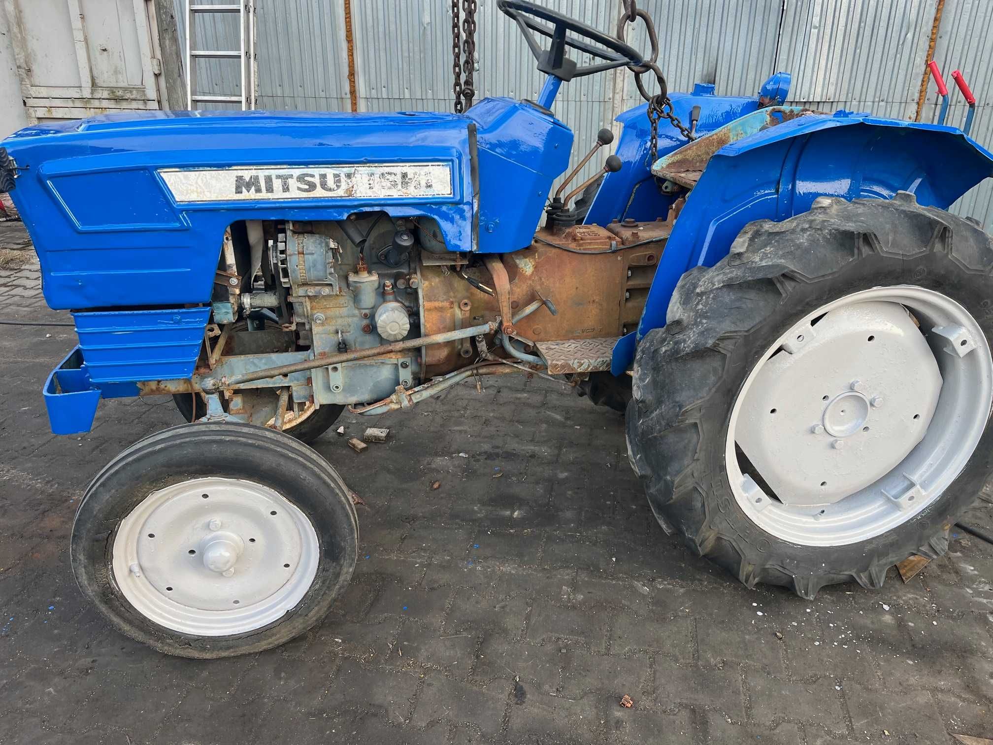 Mini traktorek Mitsubishi MD2000