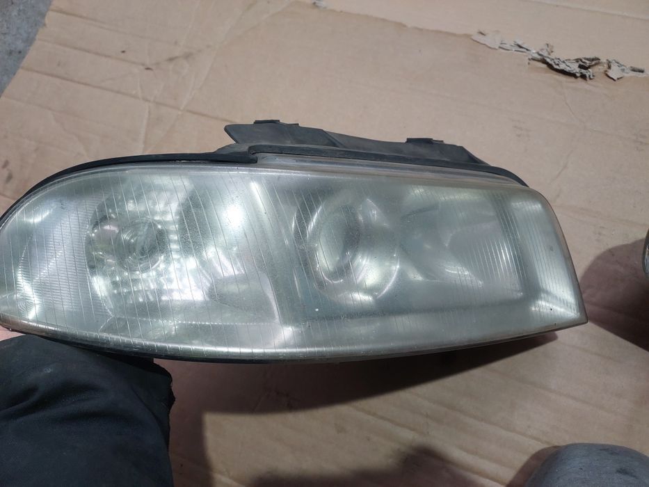 Reflektory audi a4 b5 lift / oryginalne lampy valeo soczewka