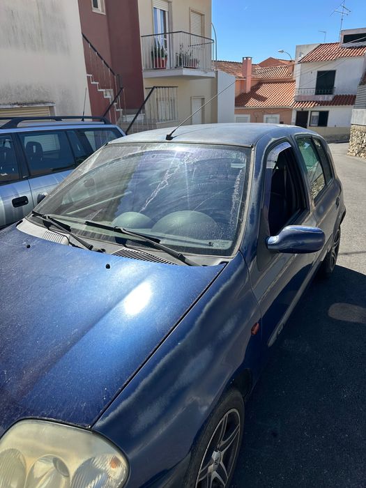 Renault clio RXE 1.4