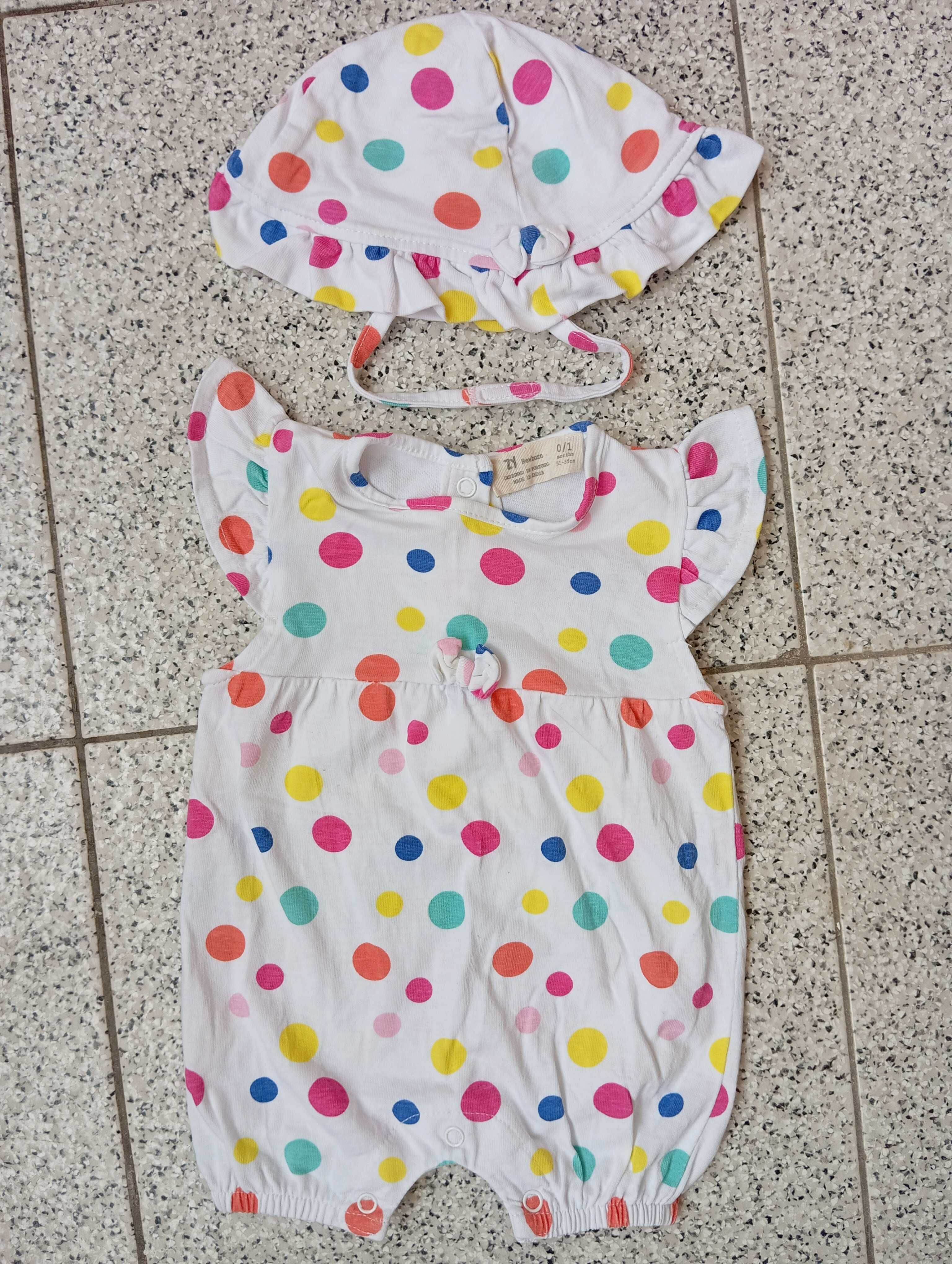 Várias peças de roupa menina 3-6 meses