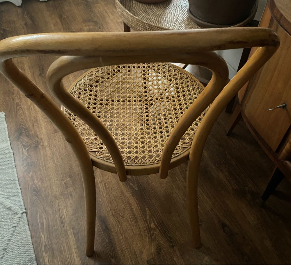 Krzesło w stylu Thonet wyprodukowane w Radomsku PRL