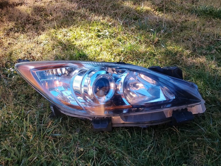 Sprzedam lampy do Mazdy 3
