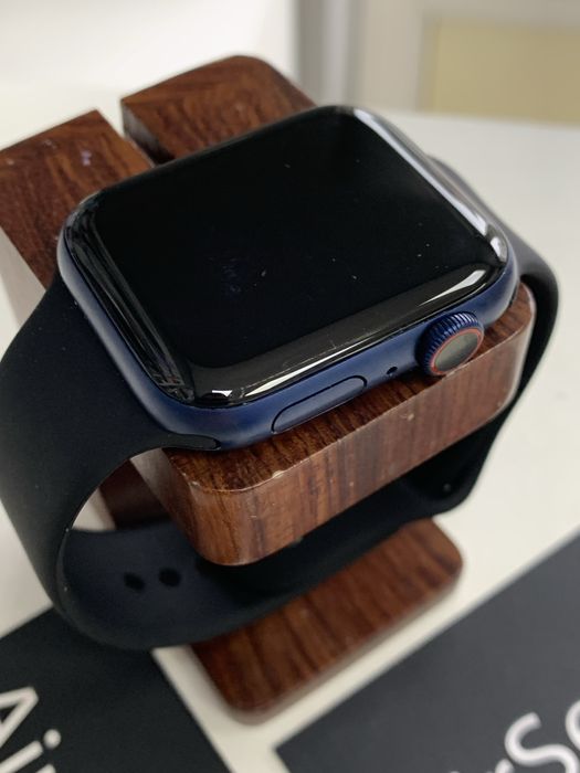 Оригінальні Apple Watch Series 6 44 mm
