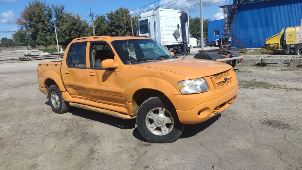 Пікап Ford Explorer sport trac 2004рік. 4.0