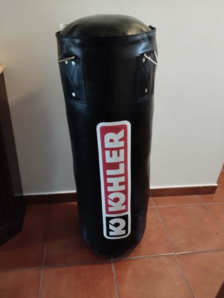 2 Sacos de boxe com suporte