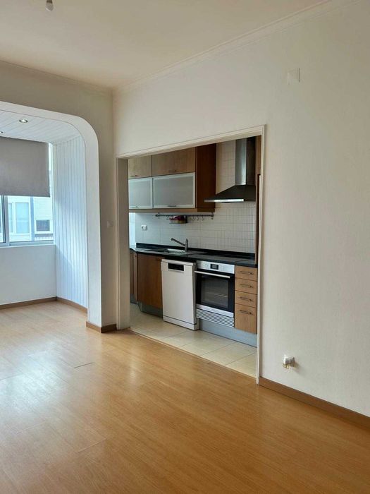 Apartamento T1 em Linda-a-Velha