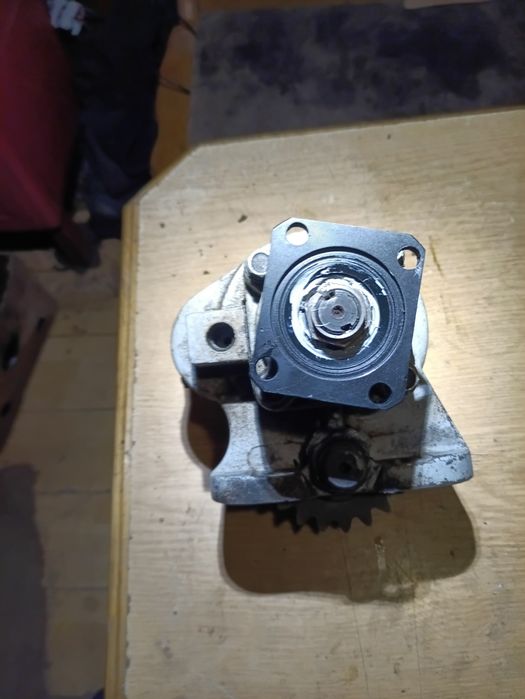 Ком на автокран клинці або івановець