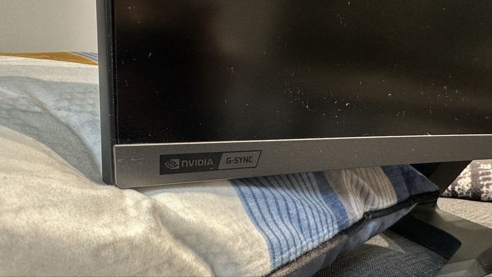 Monitor Samsung C27RG50FQU 240hz Led