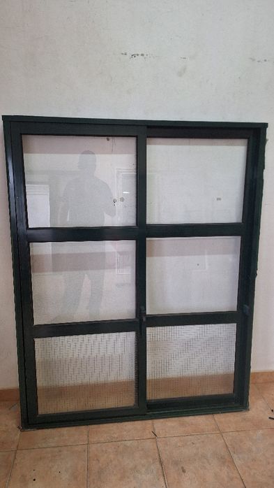 Janelas e porta de aluminio