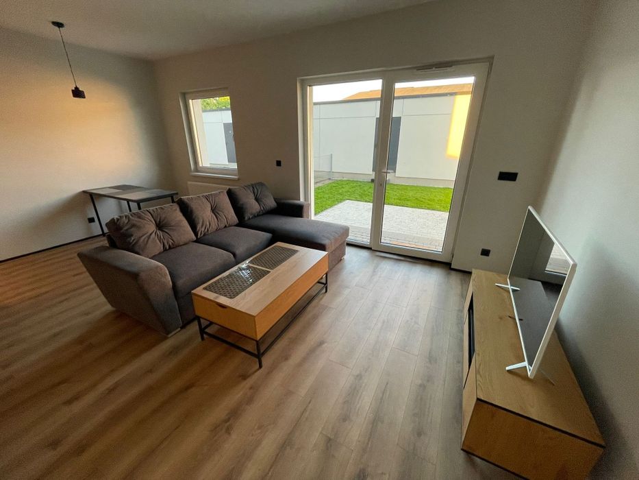 Mieszkanie 58m2 - 3 pokoje + garaż 15m2 + ogród prawie 200m2