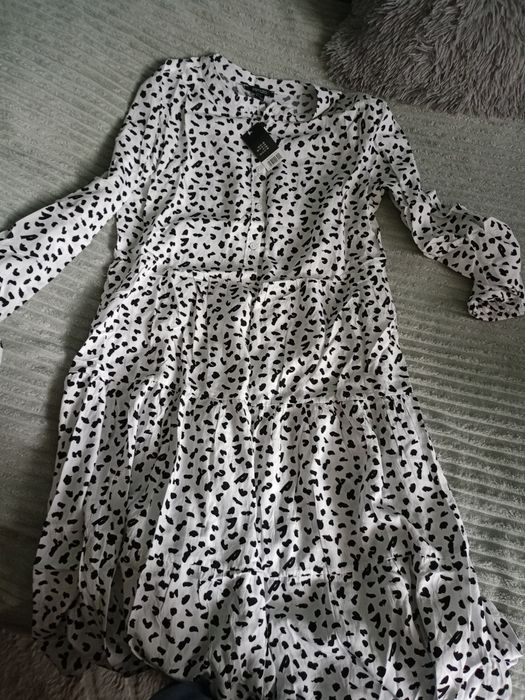 Sprzedam zestaw sukienek.