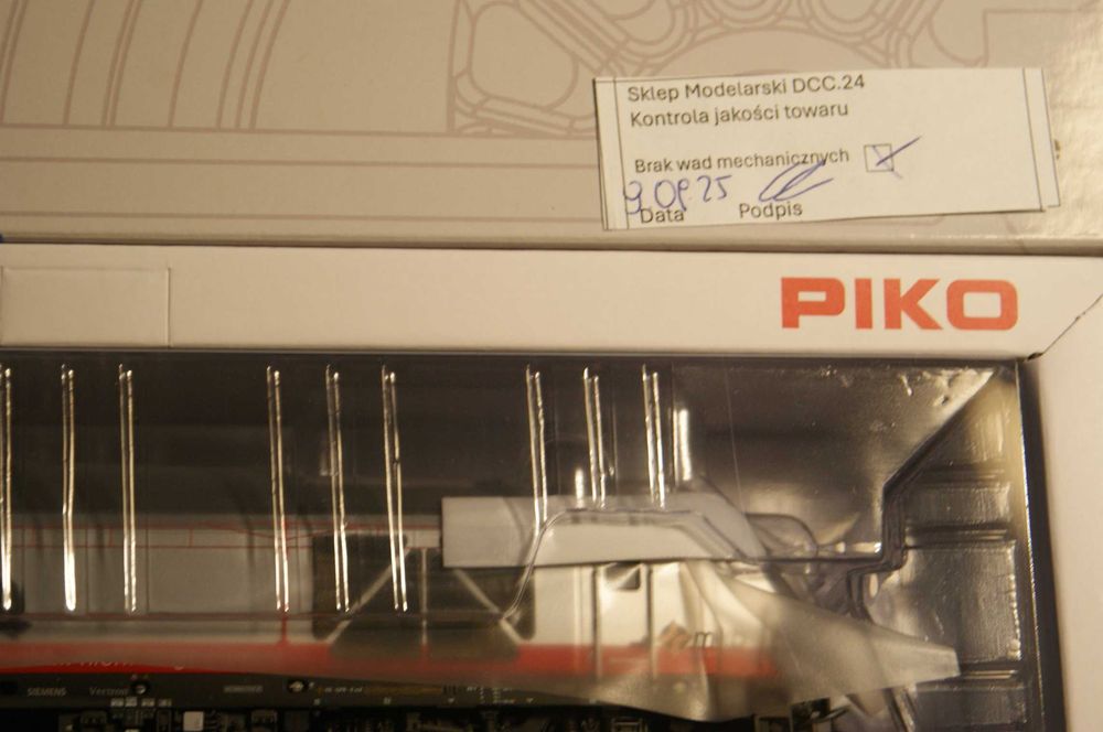 Lokomotywa vectron dual sound piko