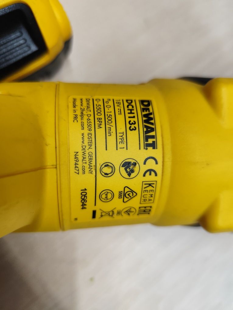 DeWal DCH 133 безщітковий акумуляторний перфоратор Девол оригінал