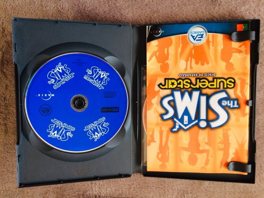 Jogo The SIMS superstar