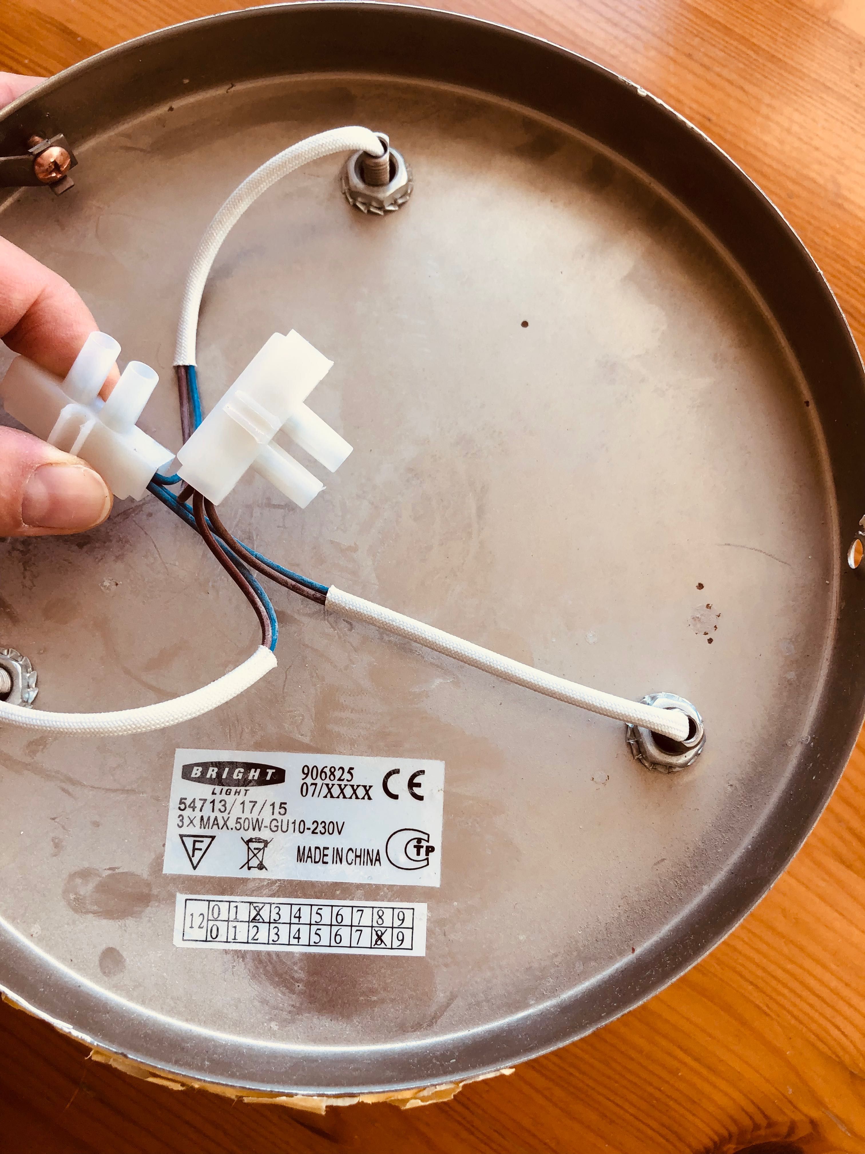 Lampa przysufitowa punktowa