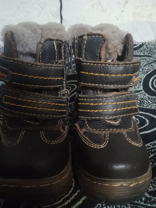 Продам дитячі сапожки