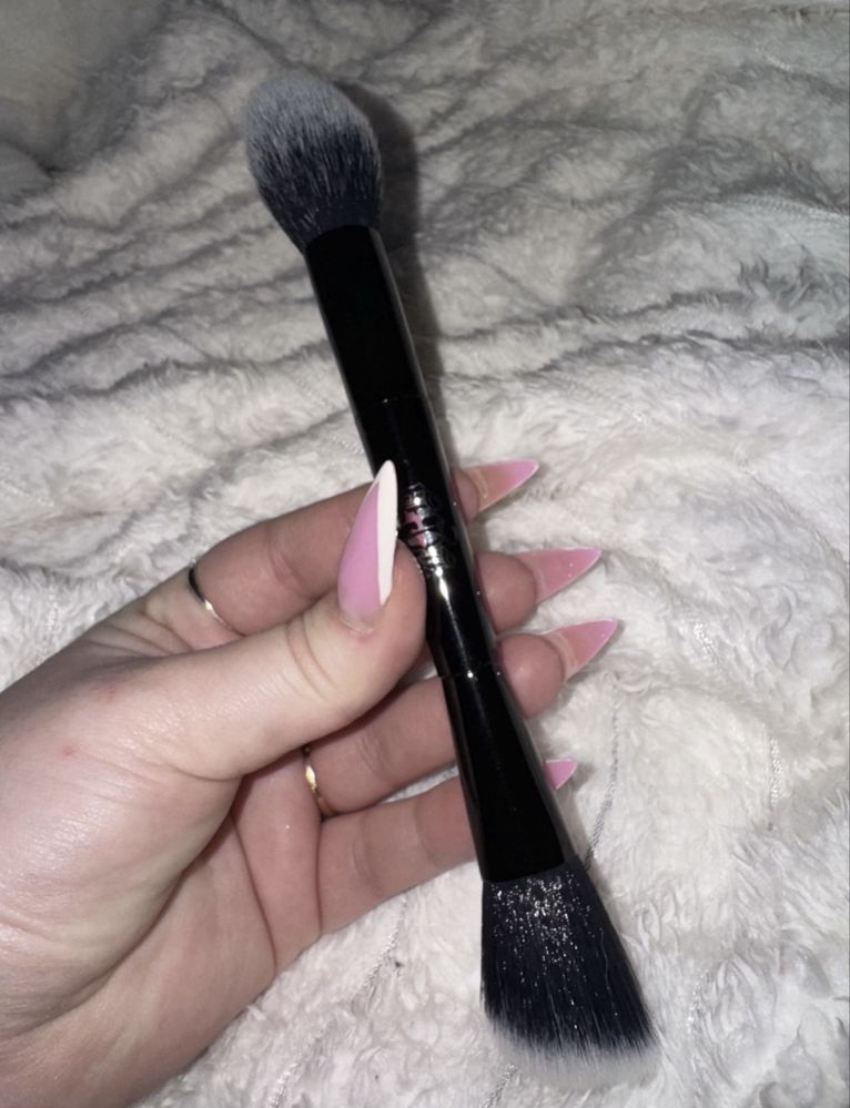 Кисти для макияжа Кисть kat von d для пудры румян хайлайтера скульптор