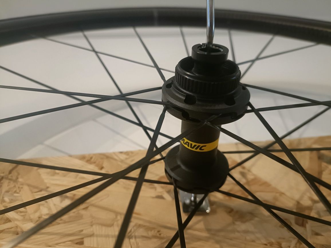 Rodas Mavic cosmic sl 32  c/ pneus