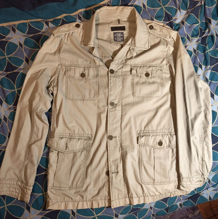 Sobretudo grande tamanho novo a estrear