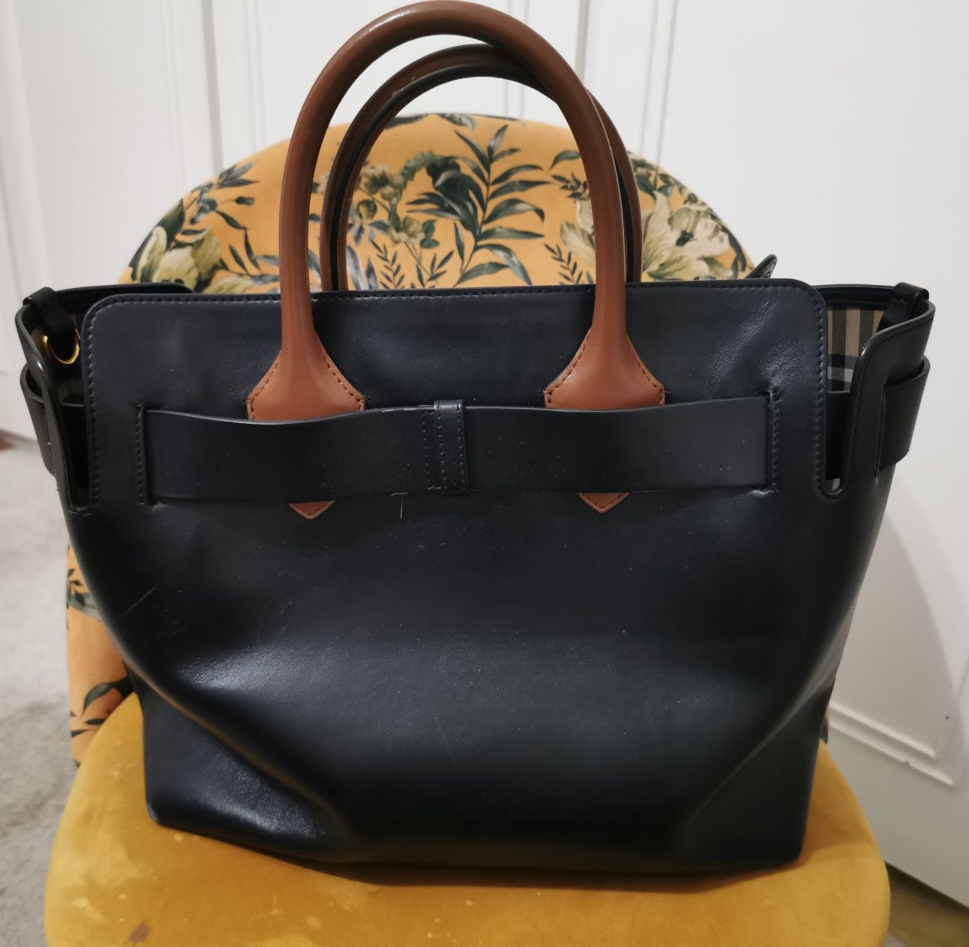 Mala Burberry bag leather