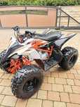 Quad Kayo 110 z kompletem gąsienic na zime i komplet ubrań dla dziecka