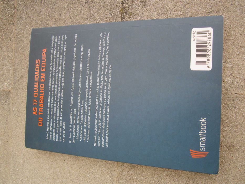 Livro As 17 Qualidades do Trabalho em Equipa de John C. Maxwell