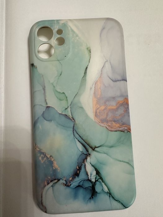 Чохол на айфон 11