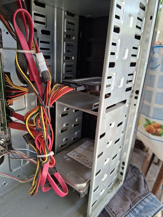 Комп'ютер та монітор (amd a10 6700 gtx745)