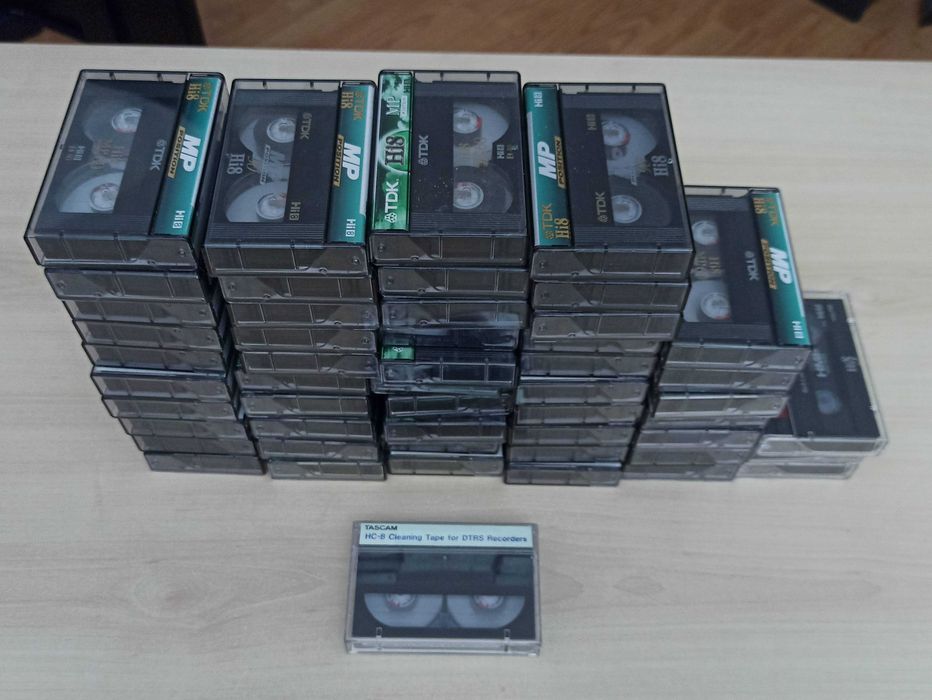Gravador TASCAM DA-38 com extras