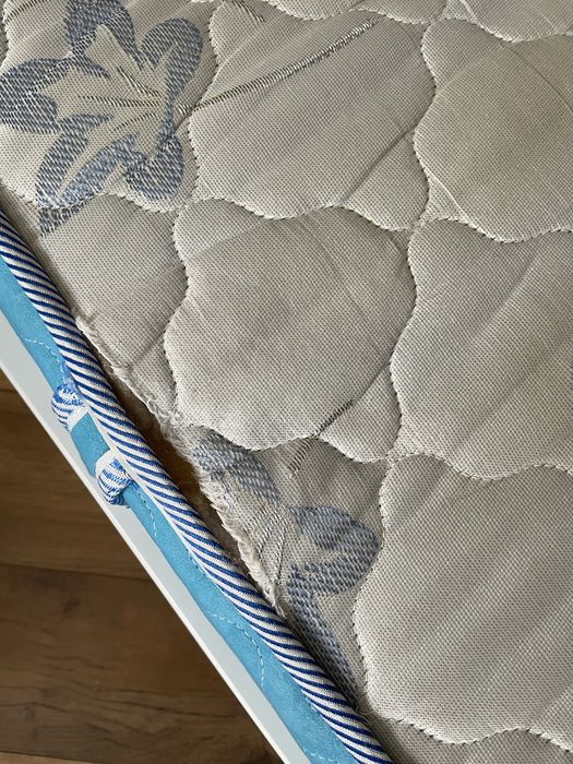 Продам матрас 180х200