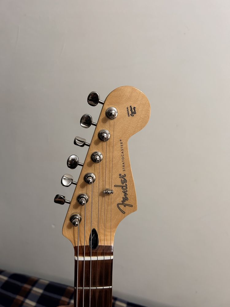 Fender  75  anos