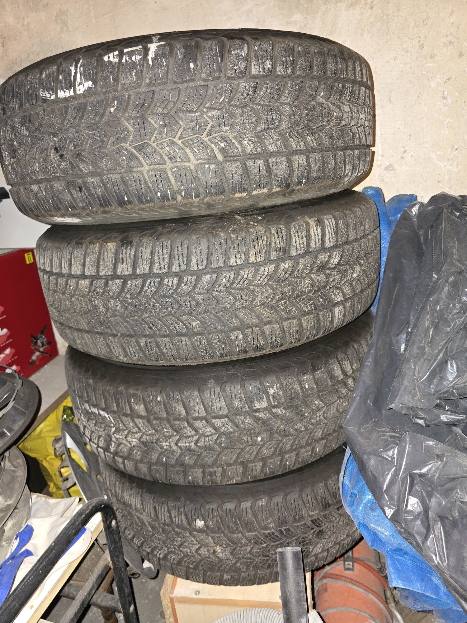 Koła felgi stalowe Opel 5x115 ET41 16" z oponami zimowymi 215/60/16