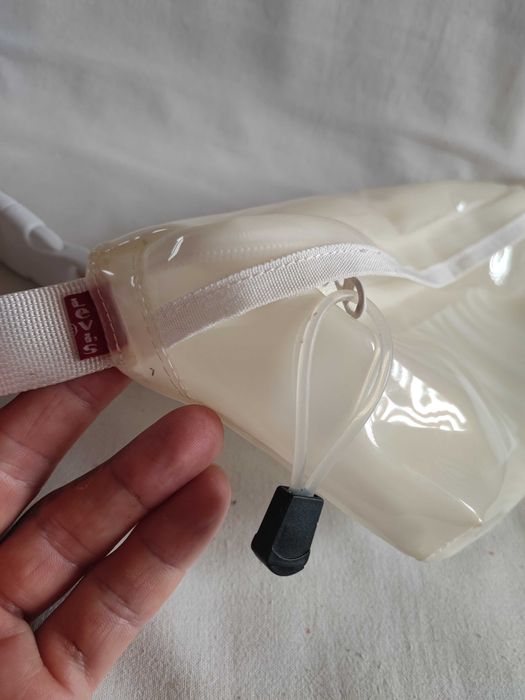 Сумка бананка на пояс "Levis"