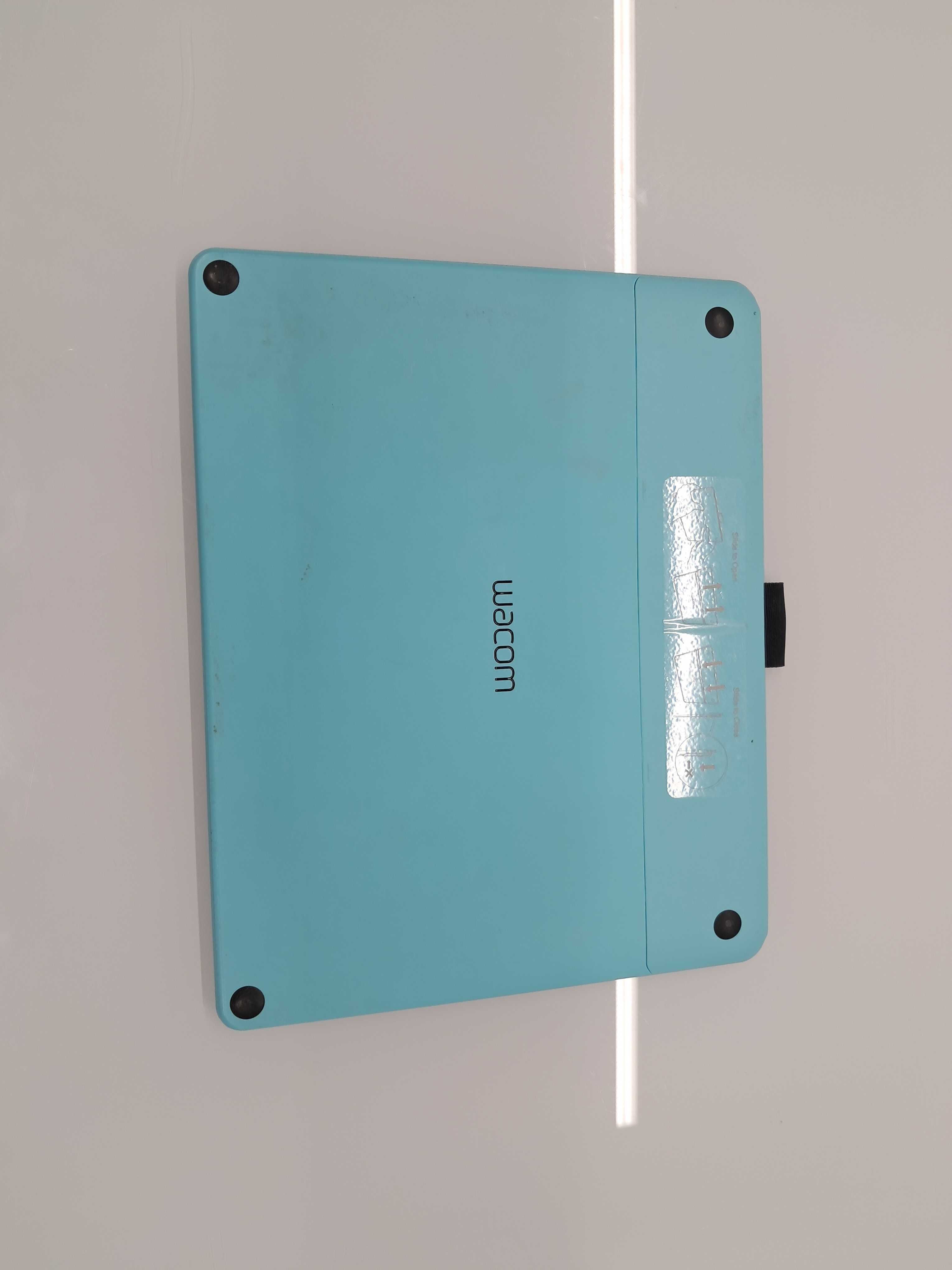 Tablet graficzny Wacom Intuos Art M/Używany