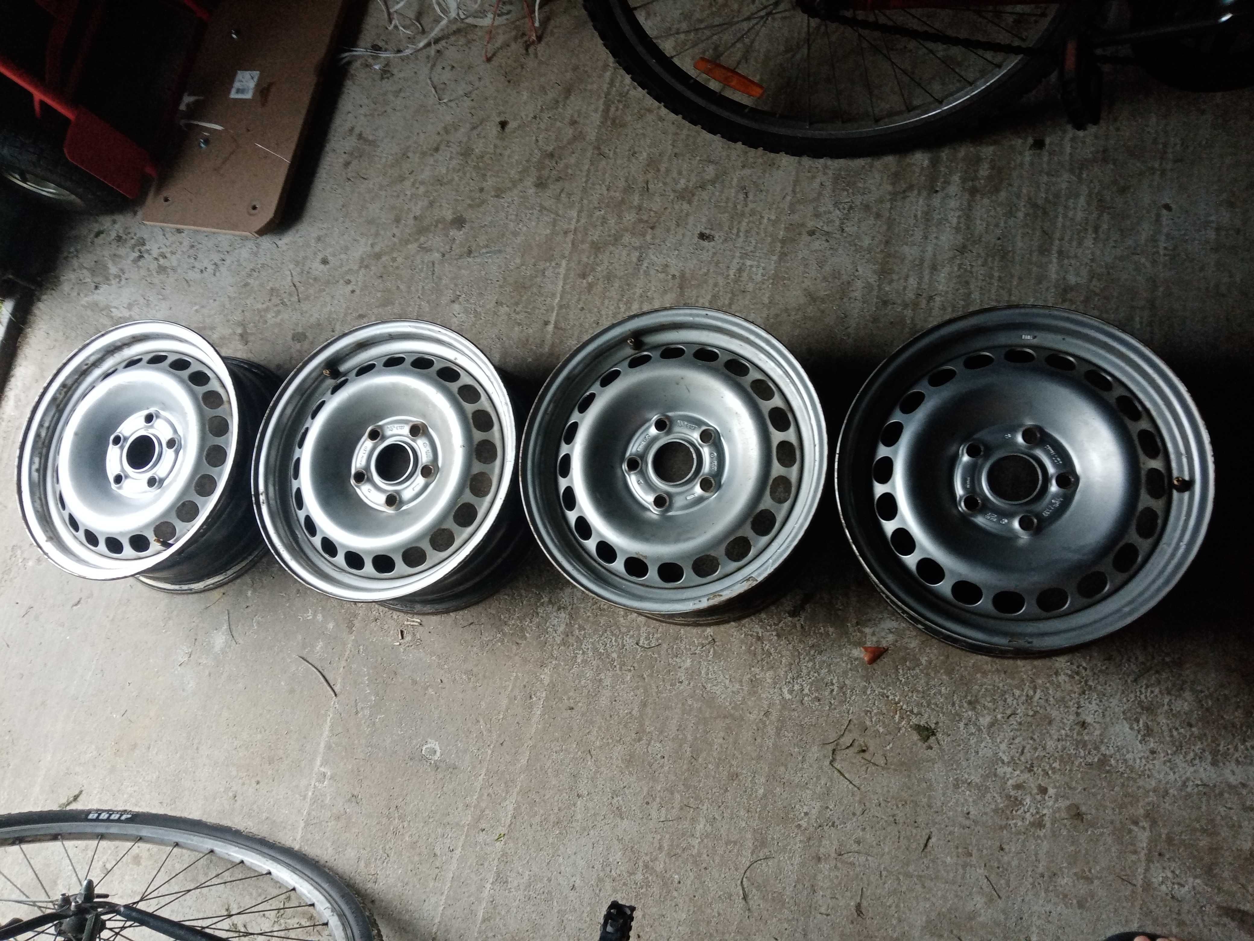 4 felgi stalowe 15 cali 5x112 Volkswagen Group