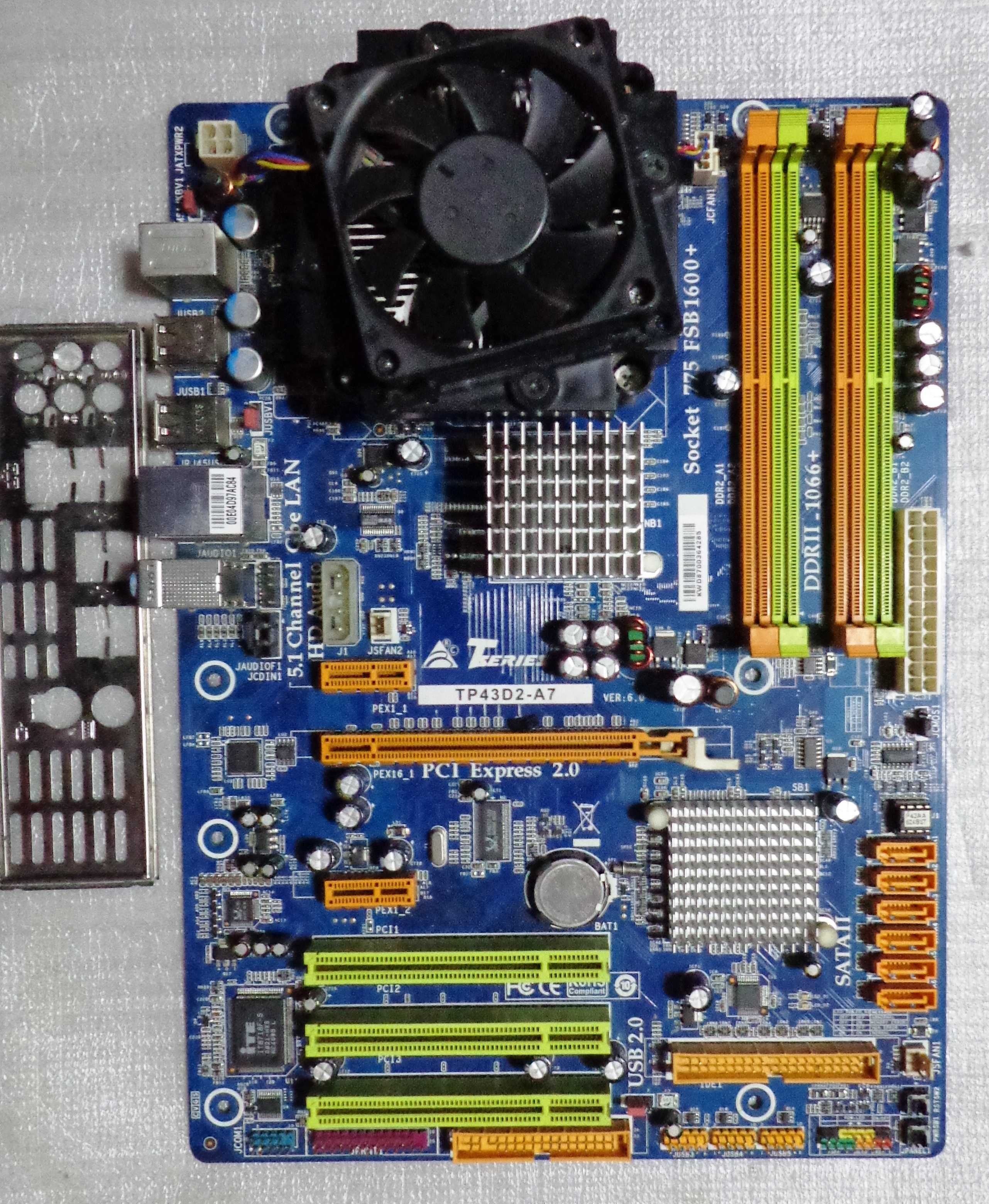 Комплект 4-е ядра Intel Xeon E5440/Biostar TP43D2-A7 (DDR2)