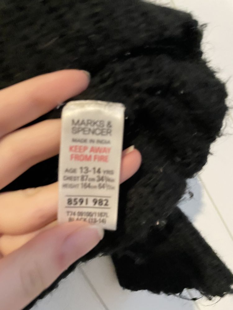 Czarny ciepły sweter Marks & Spencer 13-14 lat