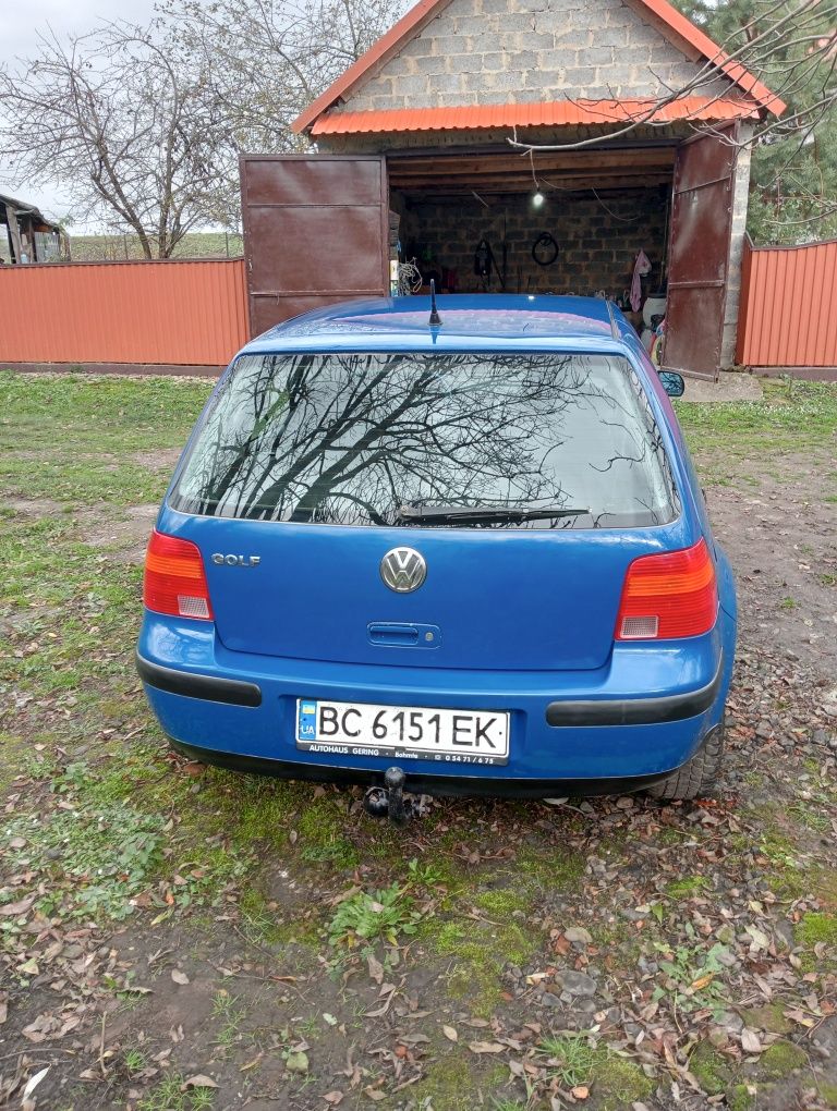 Golf 4 продається