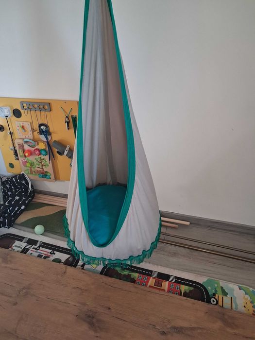 Huśtawka kokon dla dzieci