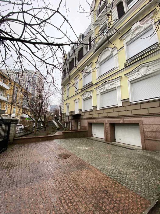 Офисное Здание 1660м.кв.Саксаганского.Печерск.Цена Обсуждается.БЕЗ%