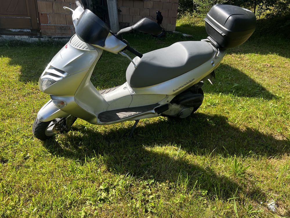 Skuter motocykl Aprilia Leonardo 125 Aprilia SR125 kategoria B