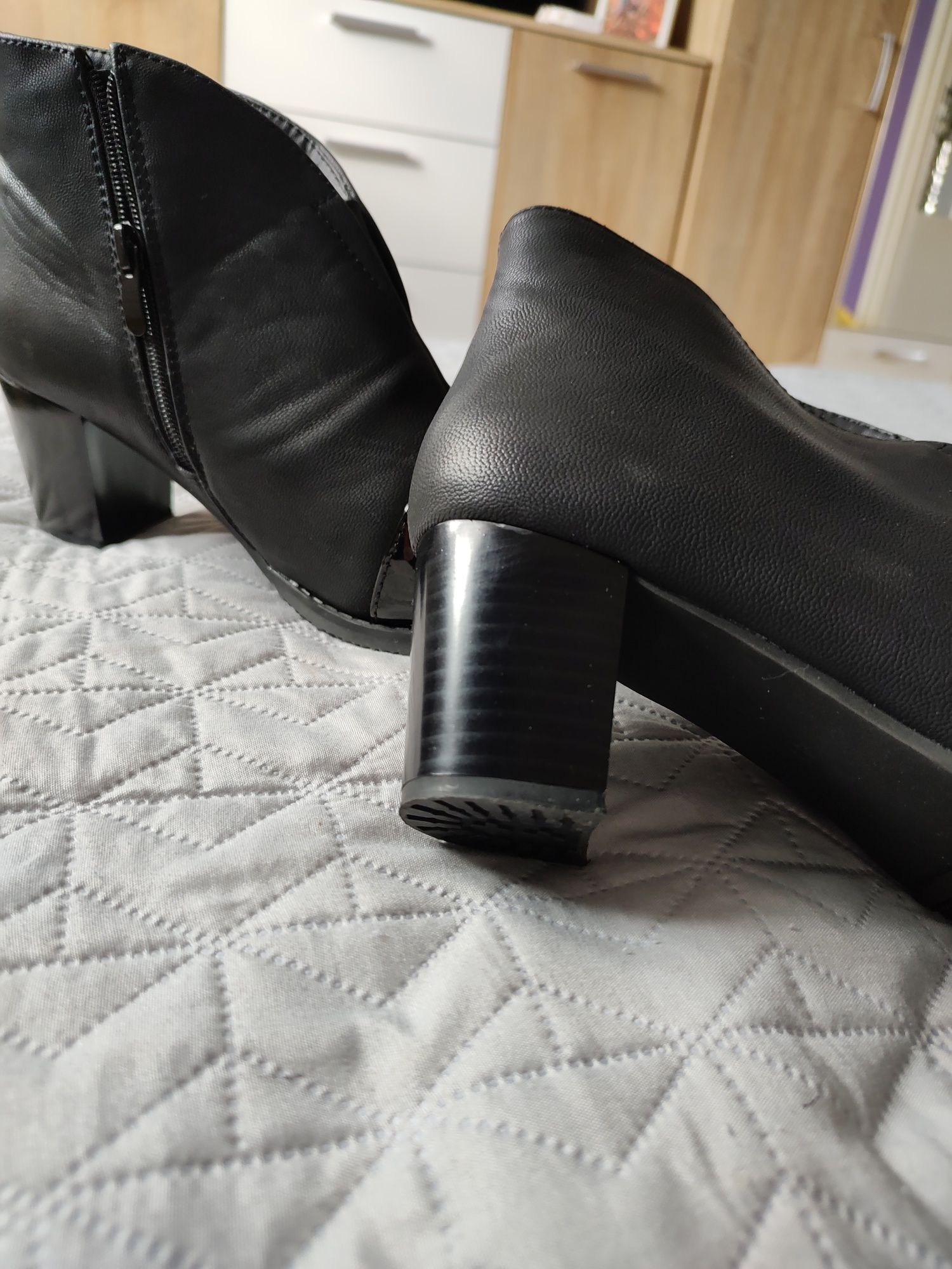 Eleganckie botki damskie roz.41