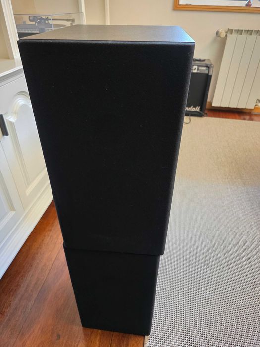 Par colunas Grundig BOX 4700